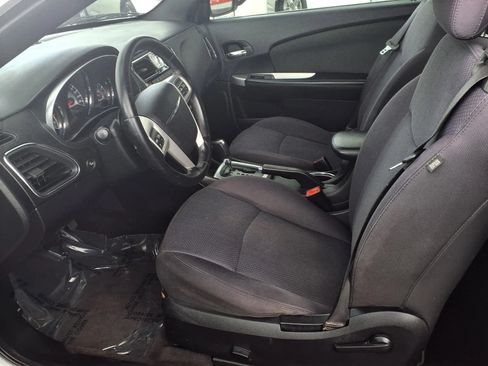 Used 2012 Chrysler 200 Touring FWD image 17