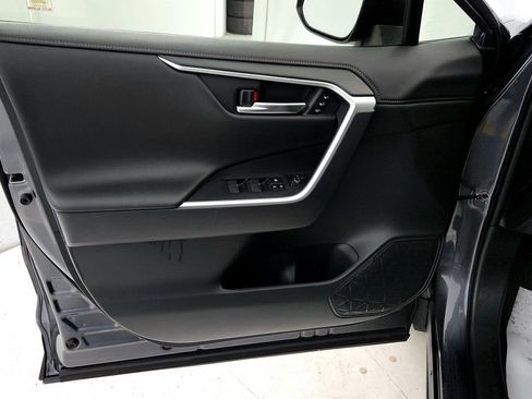 Used 2023 Toyota RAV4 Limited AWD/4WD image 23