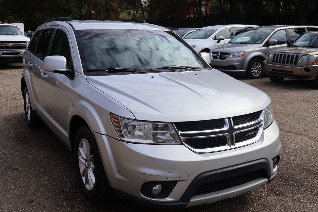 Used 2014 Dodge Journey SXT FWD image 1