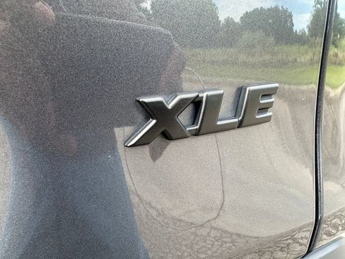 Used 2024 Toyota RAV4 XLE w/ Convenience Package FWD image 10