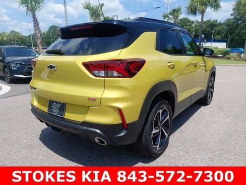 Used 2023 Chevrolet TrailBlazer RS w/ Sun and Liftgate Package AWD/4WD image 5