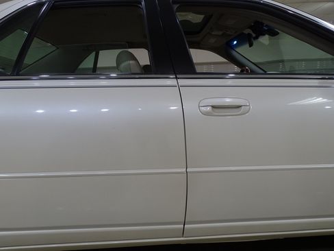Used 2000 Cadillac Seville STS w/ Convenience Pkg FWD image 33