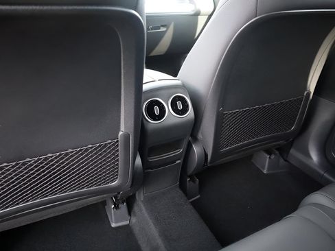 Certified 2026 Mercedes-Benz GLB 250 4MATIC image 26