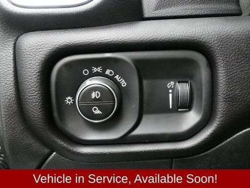 Used 2024 RAM 2500 Big Horn AWD/4WD image 15