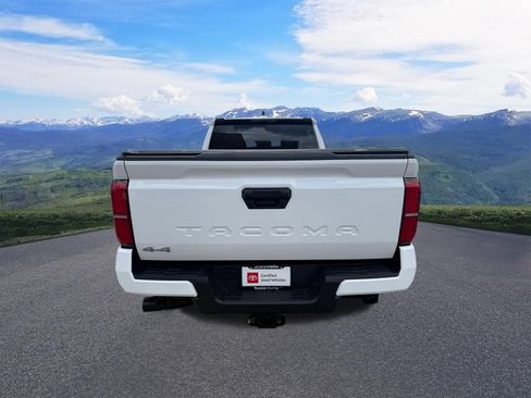 Used 2024 Toyota Tacoma SR5 AWD/4WD image 4