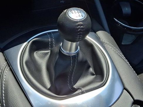 Used 2025 MAZDA MX-5 Miata Club w/ Appearance Package RWD image 11