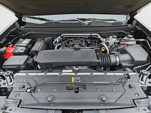 New 2026 Chevrolet Colorado LT image 18