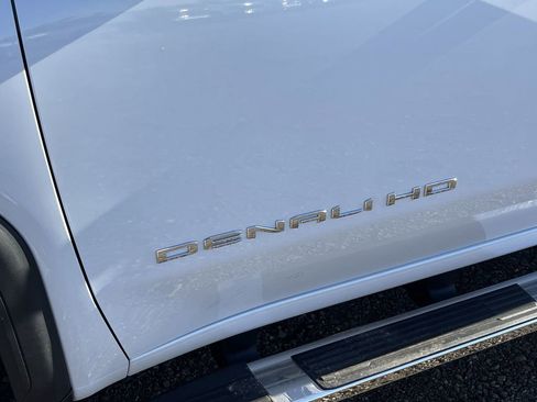 New 2026 GMC Sierra 2500 Denali w/ Technology Package AWD/4WD image 32