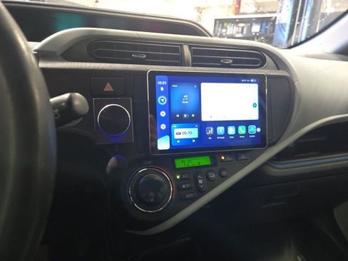 Used 2012 Toyota Prius C Three image 14