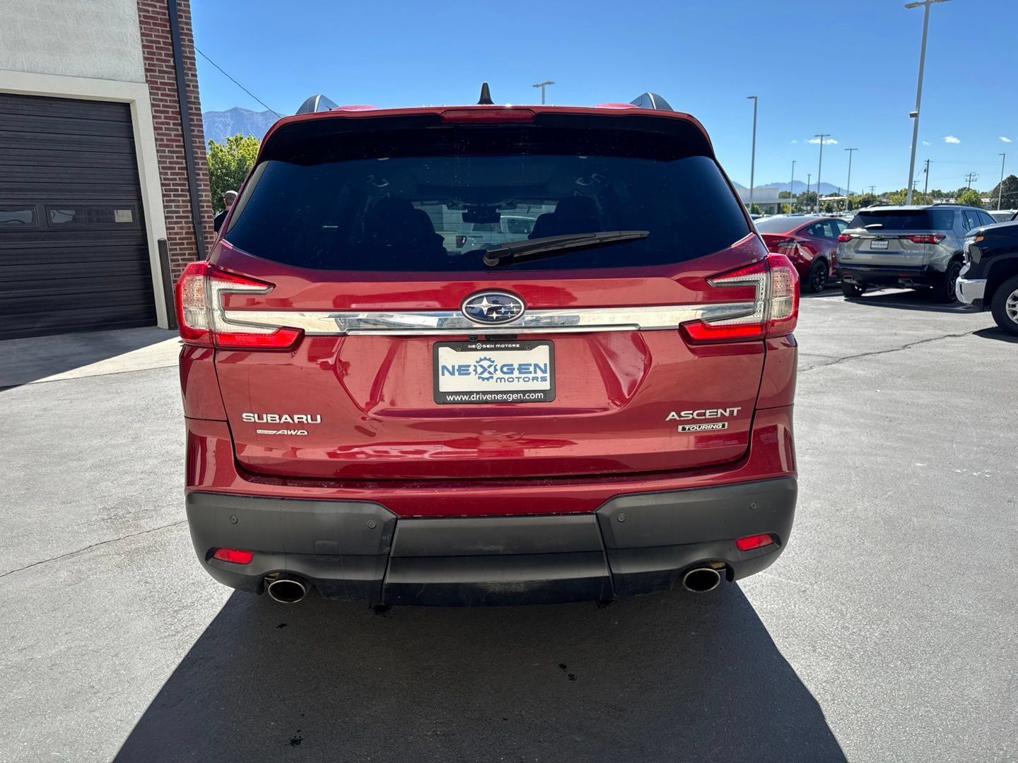 Used 2023 Subaru Ascent Touring AWD/4WD image 7