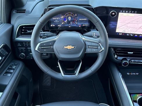 New 2026 Chevrolet Suburban Premier image 13