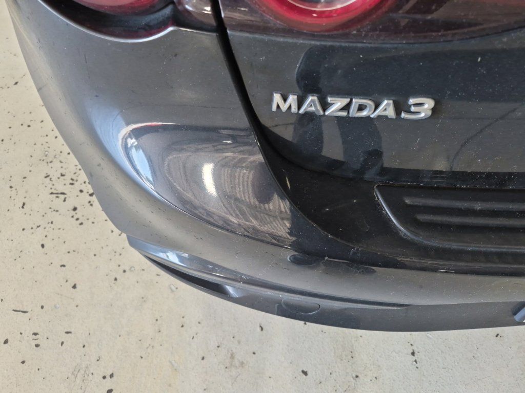 Used 2024 MAZDA MAZDA3 s FWD image 2