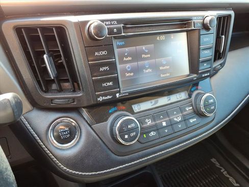 Used 2018 Toyota RAV4 XLE w/ Plus Extra Value Package AWD/4WD image 18