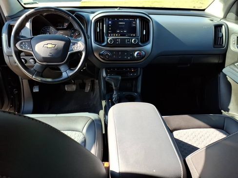 Used 2021 Chevrolet Colorado Z71 w/ Z71 Midnight Edition AWD/4WD image 12