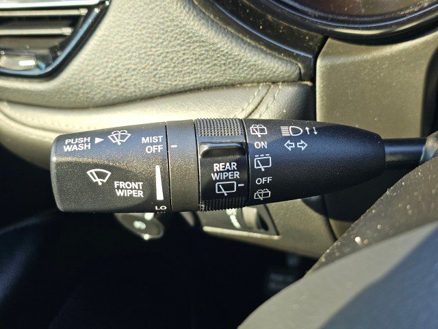 Used 2022 Dodge Durango SXT w/ Blacktop Package AWD/4WD image 36