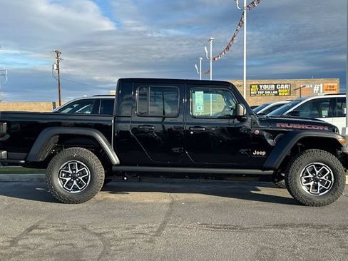 New 2026 Jeep Gladiator Rubicon w/ Steel Power Dome Hood Package AWD/4WD image 6