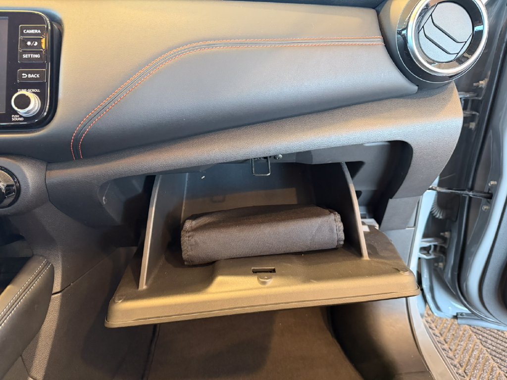 Used 2021 Nissan Kicks SR w/ SR Premium Package FWD image 19