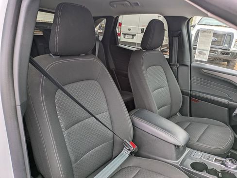 Used 2025 Ford Escape Active image 28