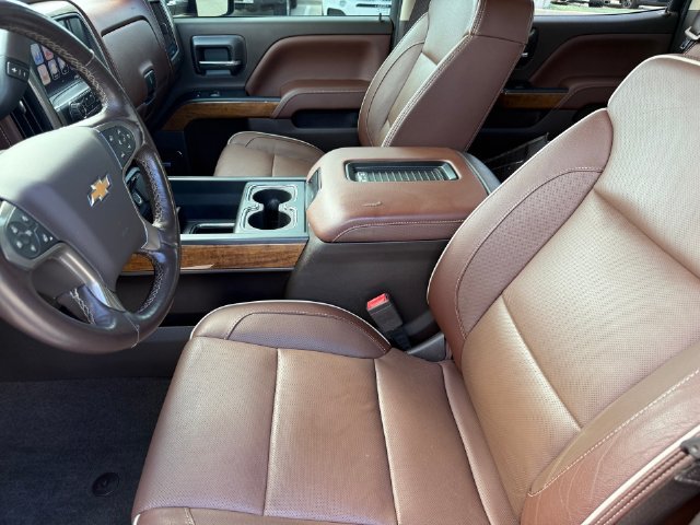 Used 2018 Chevrolet Silverado 2500 High Country w/ Duramax Plus Package AWD/4WD image 9