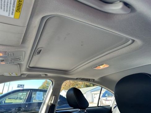 Used 2014 Subaru Impreza 2.0i Limited image 12