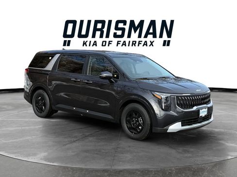 New 2026 Kia Carnival FWD image 1