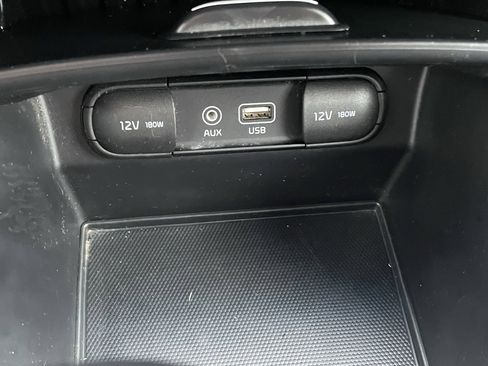 Used 2019 Kia Sorento LX image 22