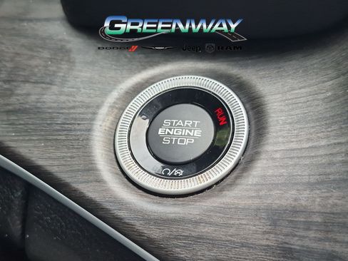 Used 2023 Jeep Grand Cherokee L Limited AWD/4WD image 28