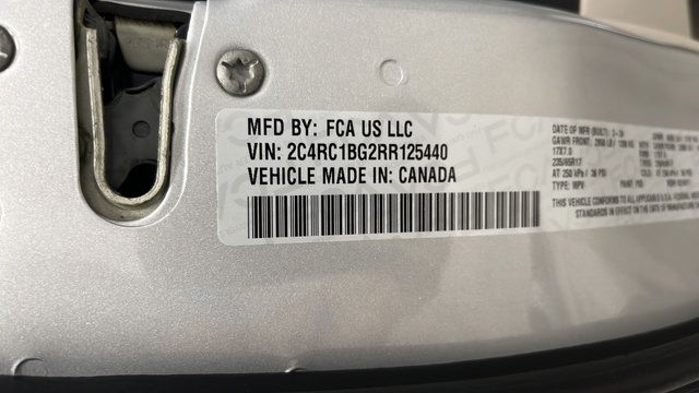 Used 2024 Chrysler Pacifica Touring-L FWD image 29
