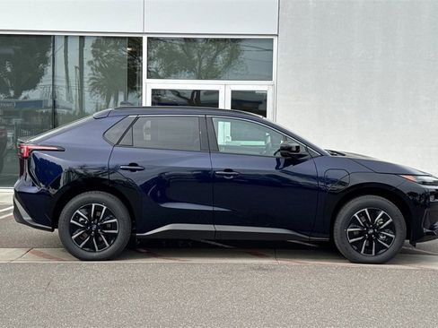 New 2026 Subaru Solterra Premium image 3