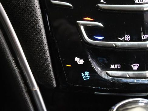 Used 2019 Cadillac XTS Luxury image 18