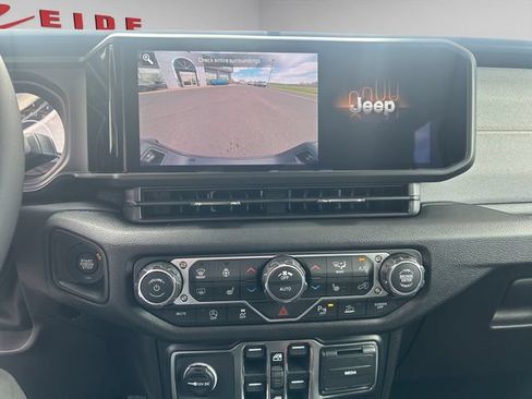 New 2026 Jeep Gladiator Sport AWD/4WD image 35