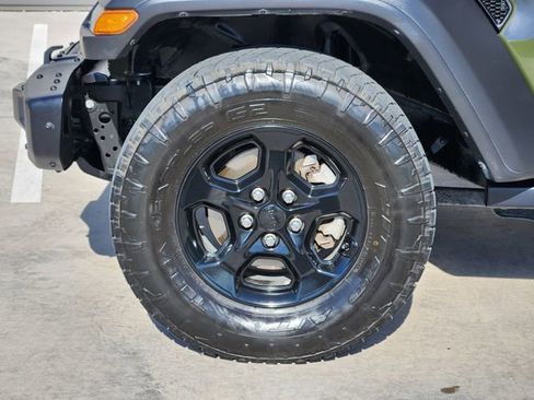 Used 2021 Jeep Wrangler Unlimited Sport image 11