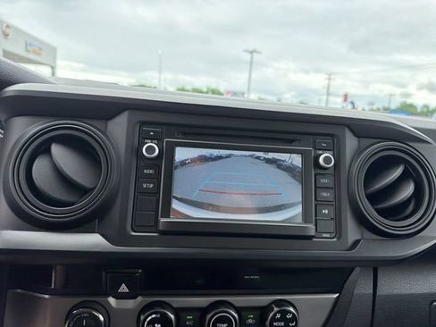 Used 2018 Toyota Tacoma SR w/ SR Convenience Package AWD/4WD image 27