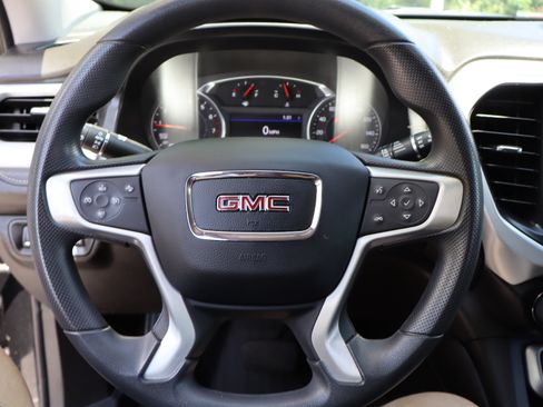 Used 2023 GMC Acadia SLE w/ Driver Convenience Package FWD image 24