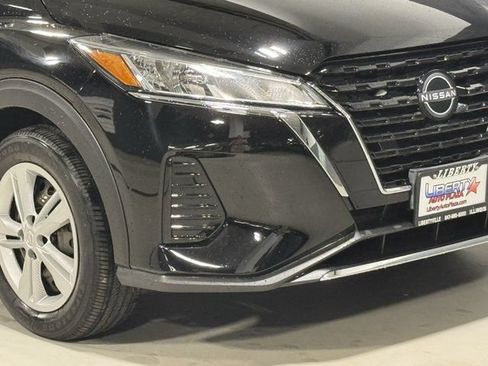 Used 2024 Nissan Kicks S FWD image 3