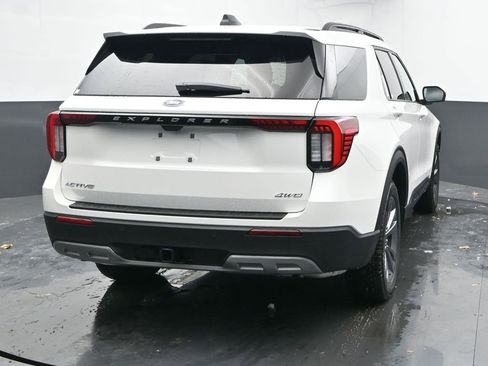 New 2026 Ford Explorer Active w/ Active Comfort Package image 9