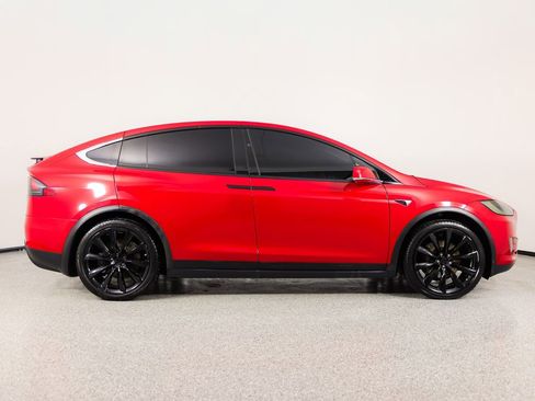 Used 2020 Tesla Model X Long Range image 9