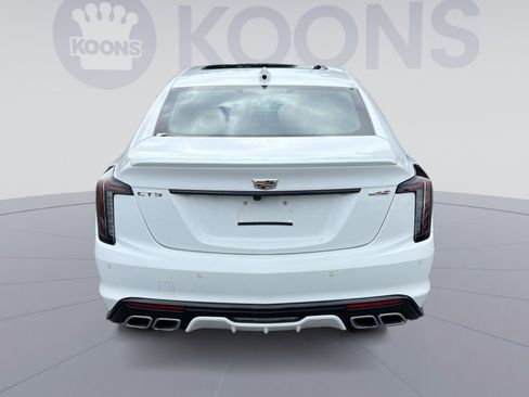 Used 2023 Cadillac CT5 V w/ Platinum Package RWD image 5