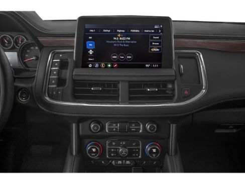 Used 2022 Chevrolet Tahoe Z71 w/ Luxury Package AWD/4WD image 13