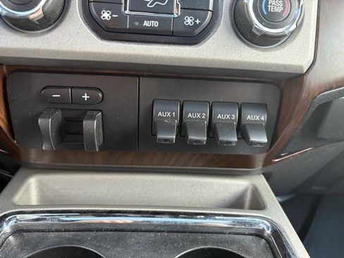 Used 2013 Ford F350 Lariat w/ Lariat Ultimate Pkg image 23