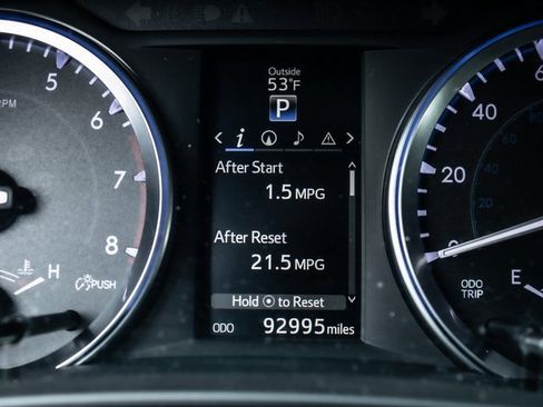 Used 2016 Toyota Highlander XLE image 11