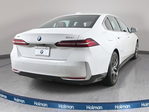 Used 2026 BMW 530i xDrive w/ Premium Package image 6