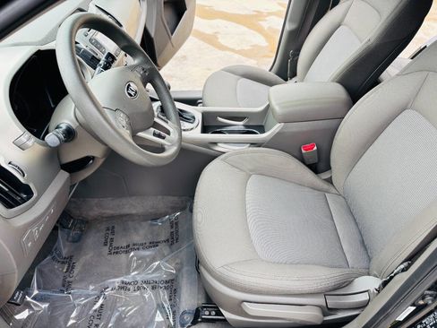 Used 2014 Kia Sportage LX image 10