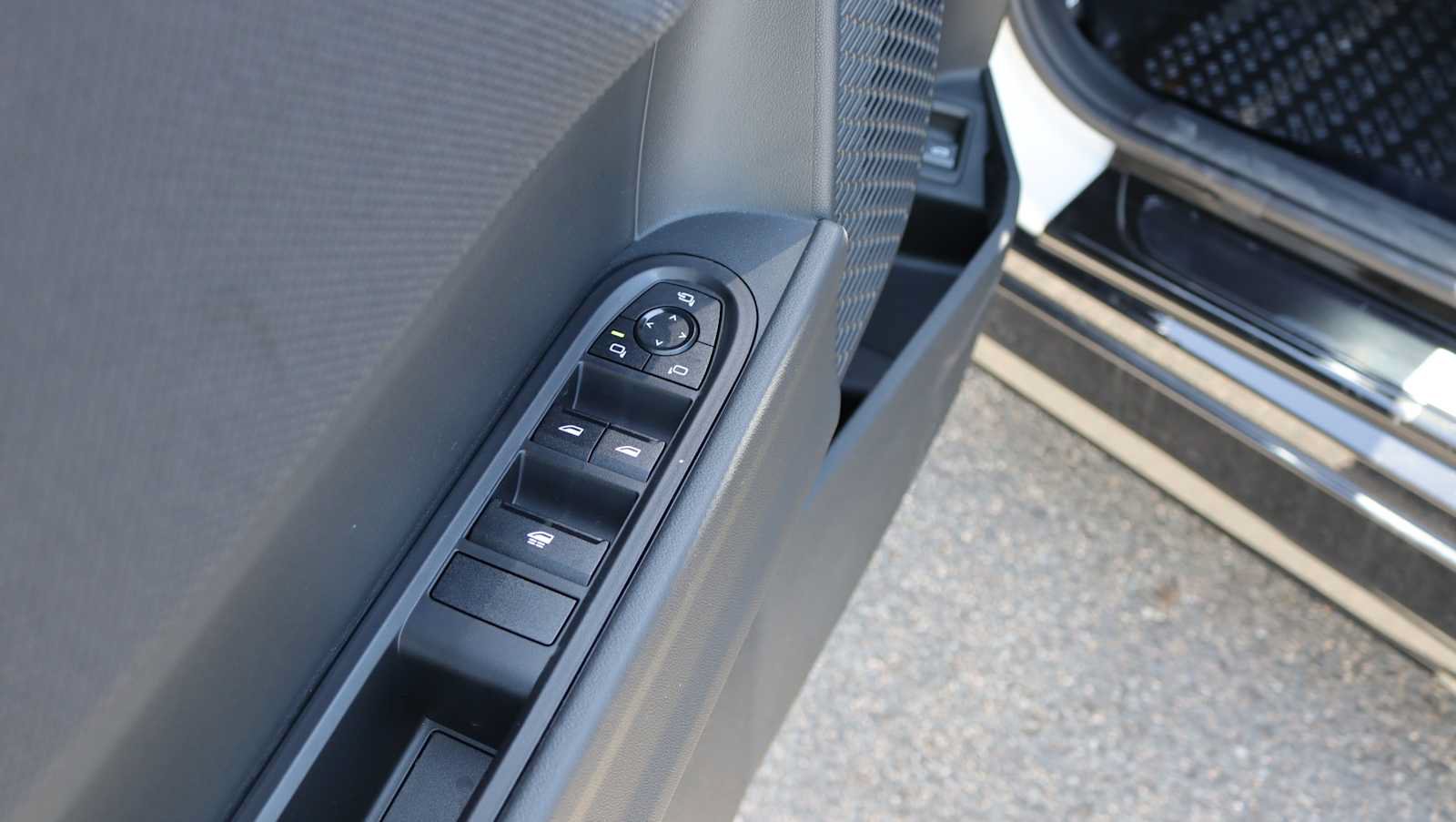 New 2026 MINI Cooper S FWD image 9