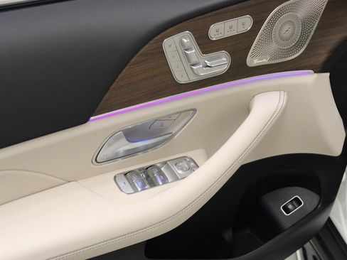 New 2026 Mercedes-Benz GLS 450 4MATIC image 16