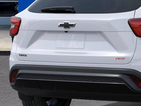 New 2026 Chevrolet Trax RS w/ Sunroof Package FWD image 14