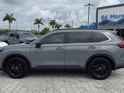Used 2025 Honda CR-V Sport image 3