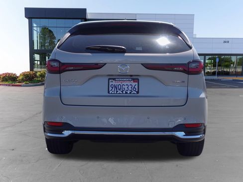 Used 2024 MAZDA CX-90 Plug-In Hybrid w/ Premium Plus AWD/4WD image 5