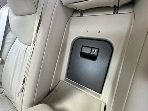 Used 2001 Lexus LS 430 RWD image 27