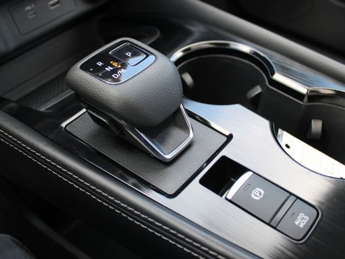 Certified 2023 Nissan Rogue SL image 18